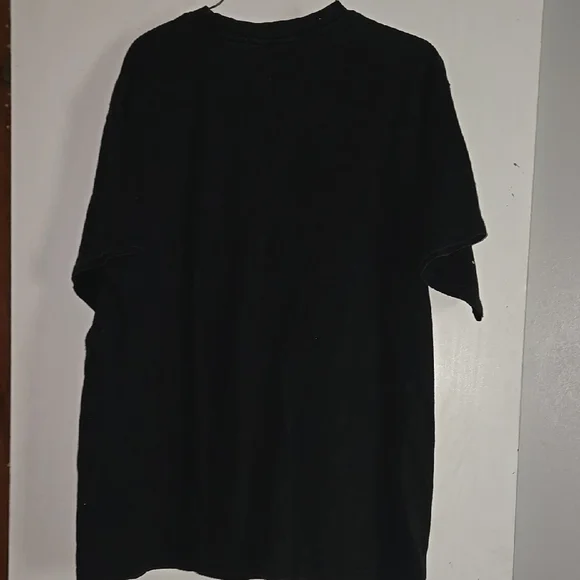 Selena & Tupac Black Graphic Tee - Picture 4 of 5